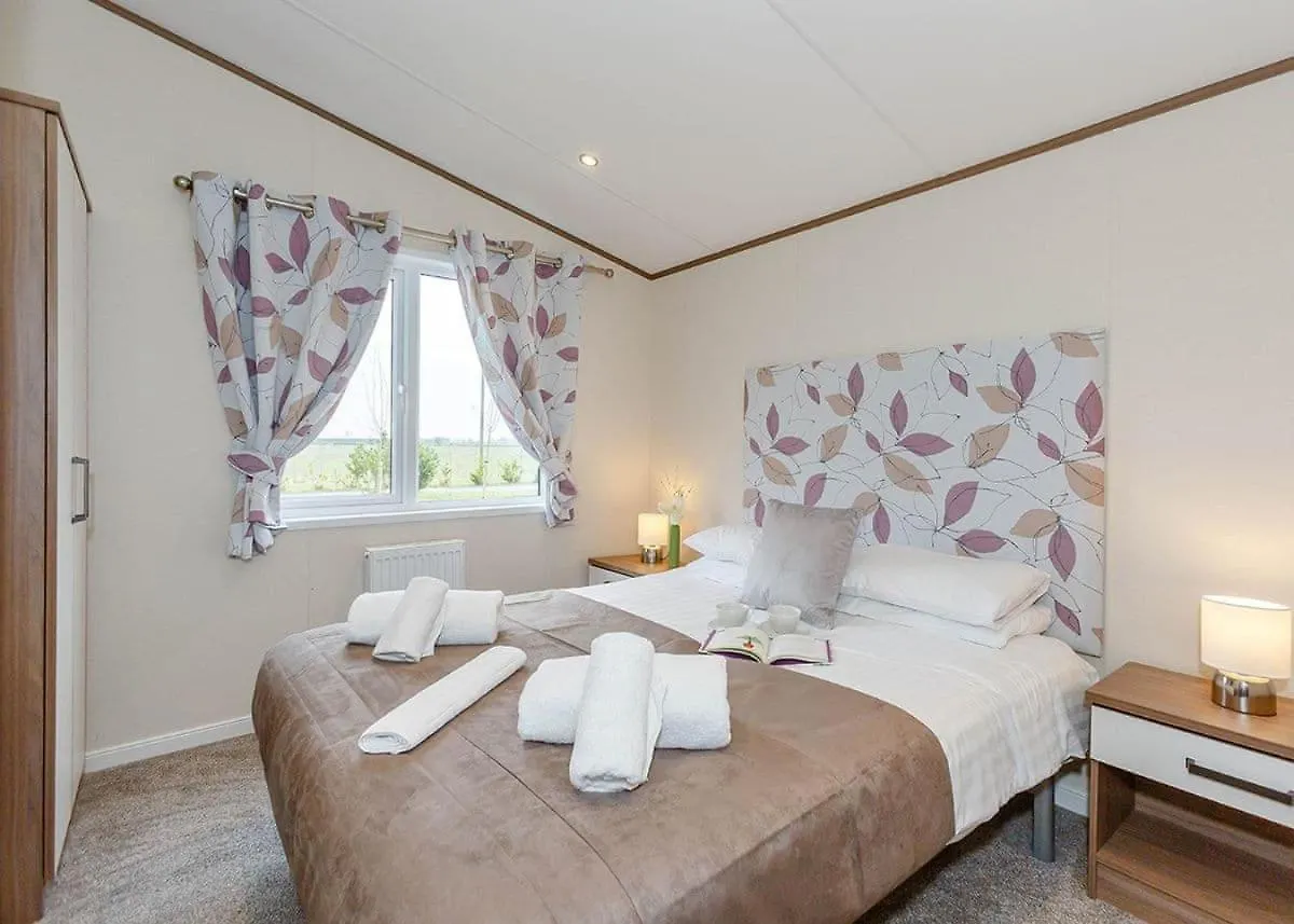 Woodland Lakes Lodges Thirsk 0*,